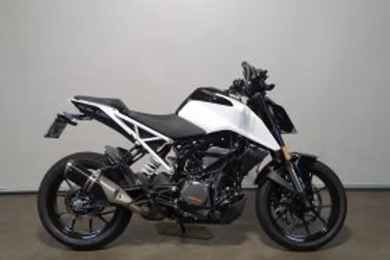 KTM 390 DUKE ABS (2024)
