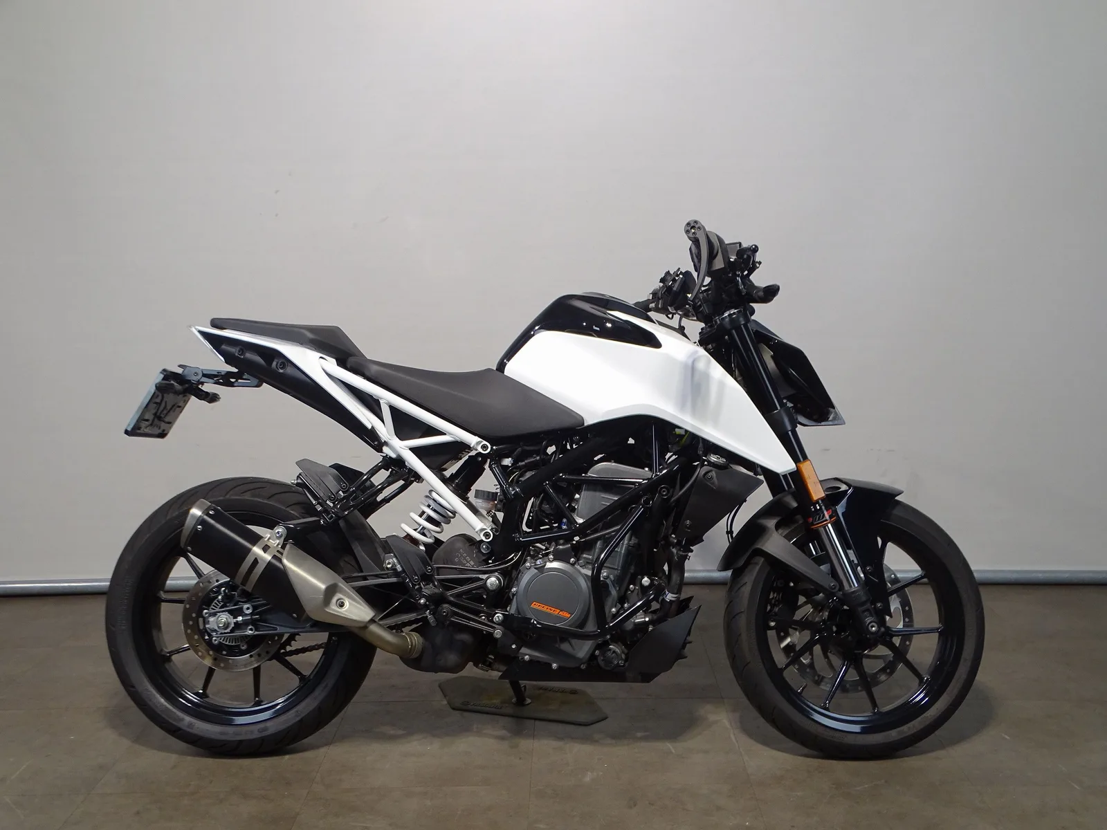 KTM 390 Duke (2024) — foto 1