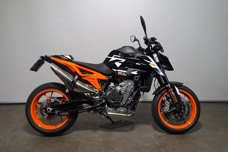 KTM 890 Duke GP (2024)