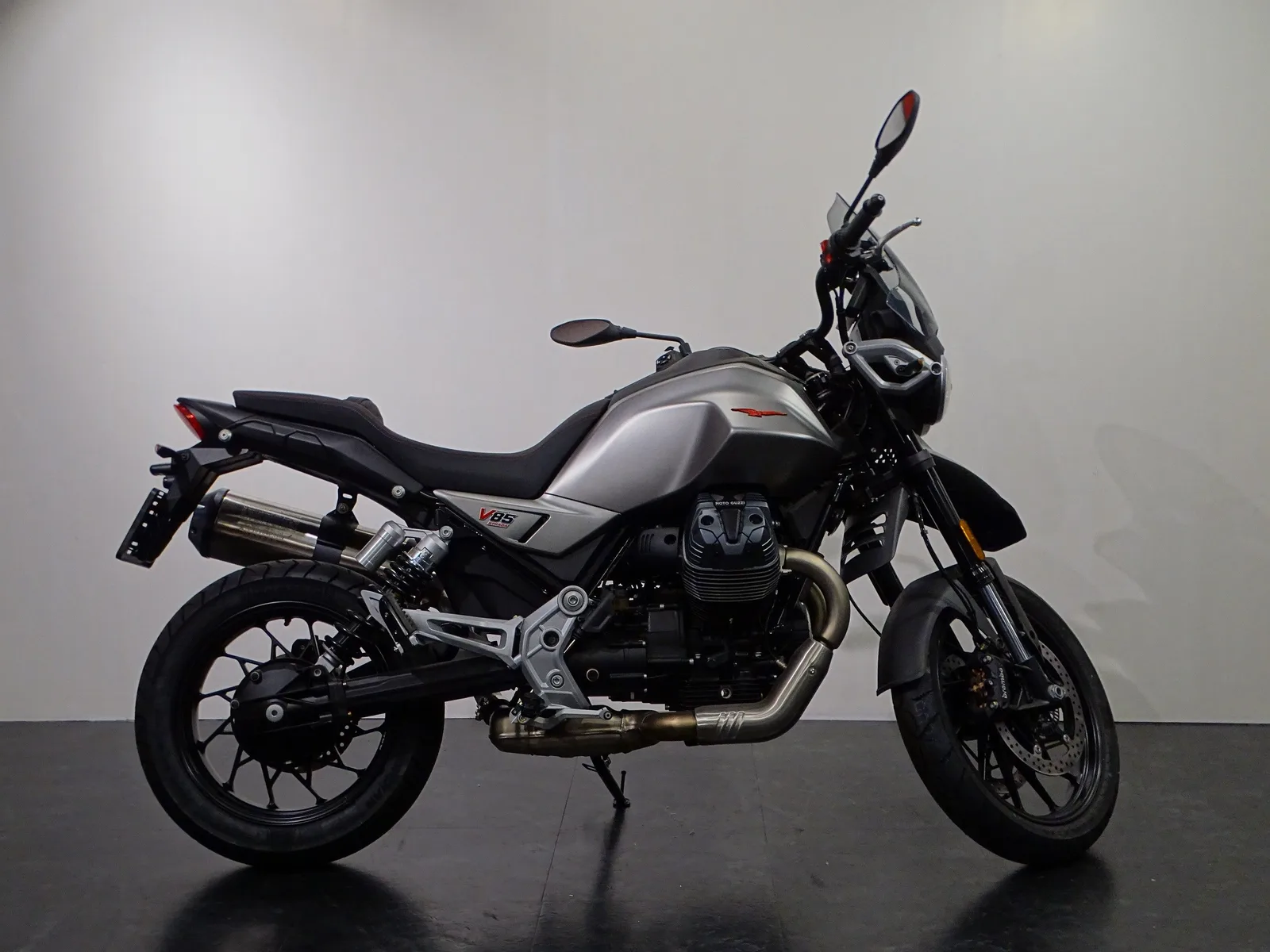 Moto Guzzi V85 (2025) — foto 1