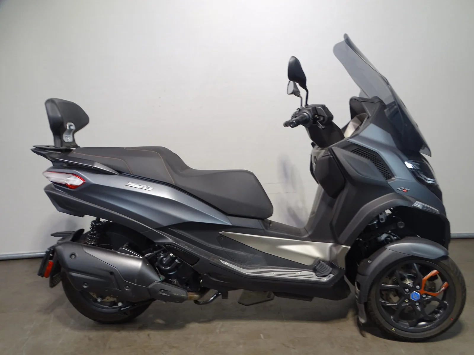 Piaggio MP3 EXCLUSIVE 530 HPE (2024) — foto 1