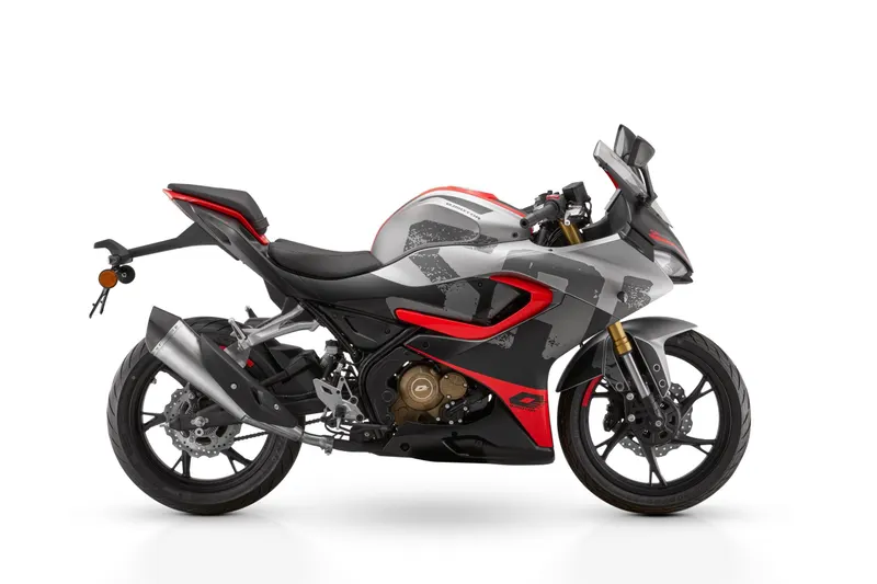 QJ Motor SRK 125 R (2026)