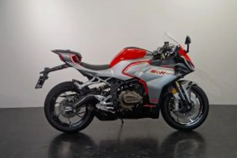 QJ Motor SRK 421 RR (2026)