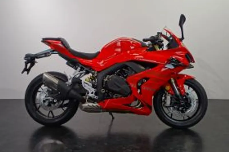 QJ Motor SRK 800 RR (2026)