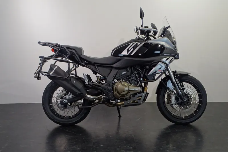 QJ Motor SRT 600 SX TOURING (2026)