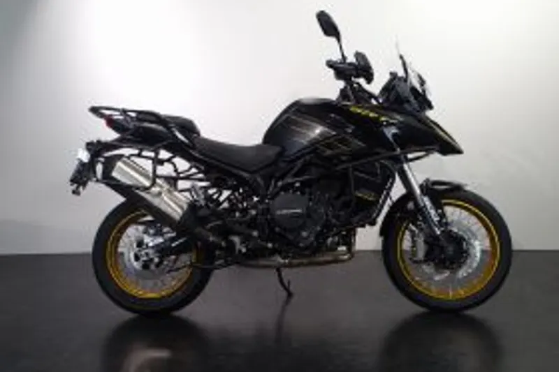 QJ Motor SRT 900 SX TOURING (2026)