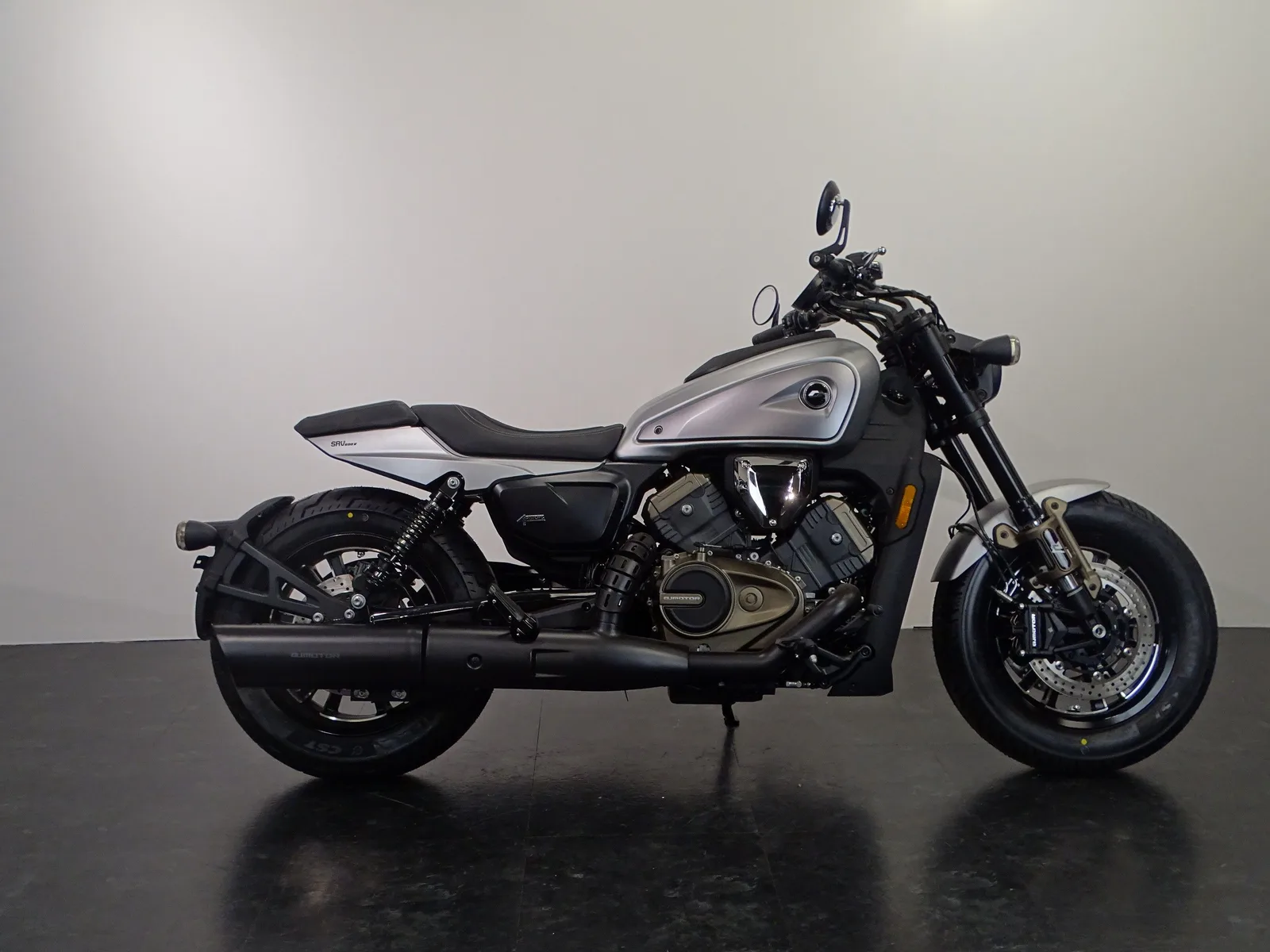 QJ Motor SRV 600 V4 (2026) — foto 1