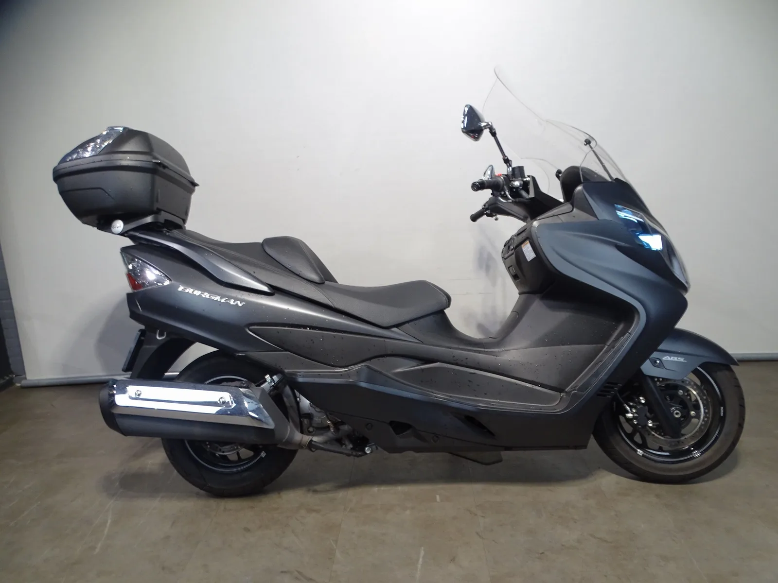 Suzuki Burgman 400 (2017) — foto 1