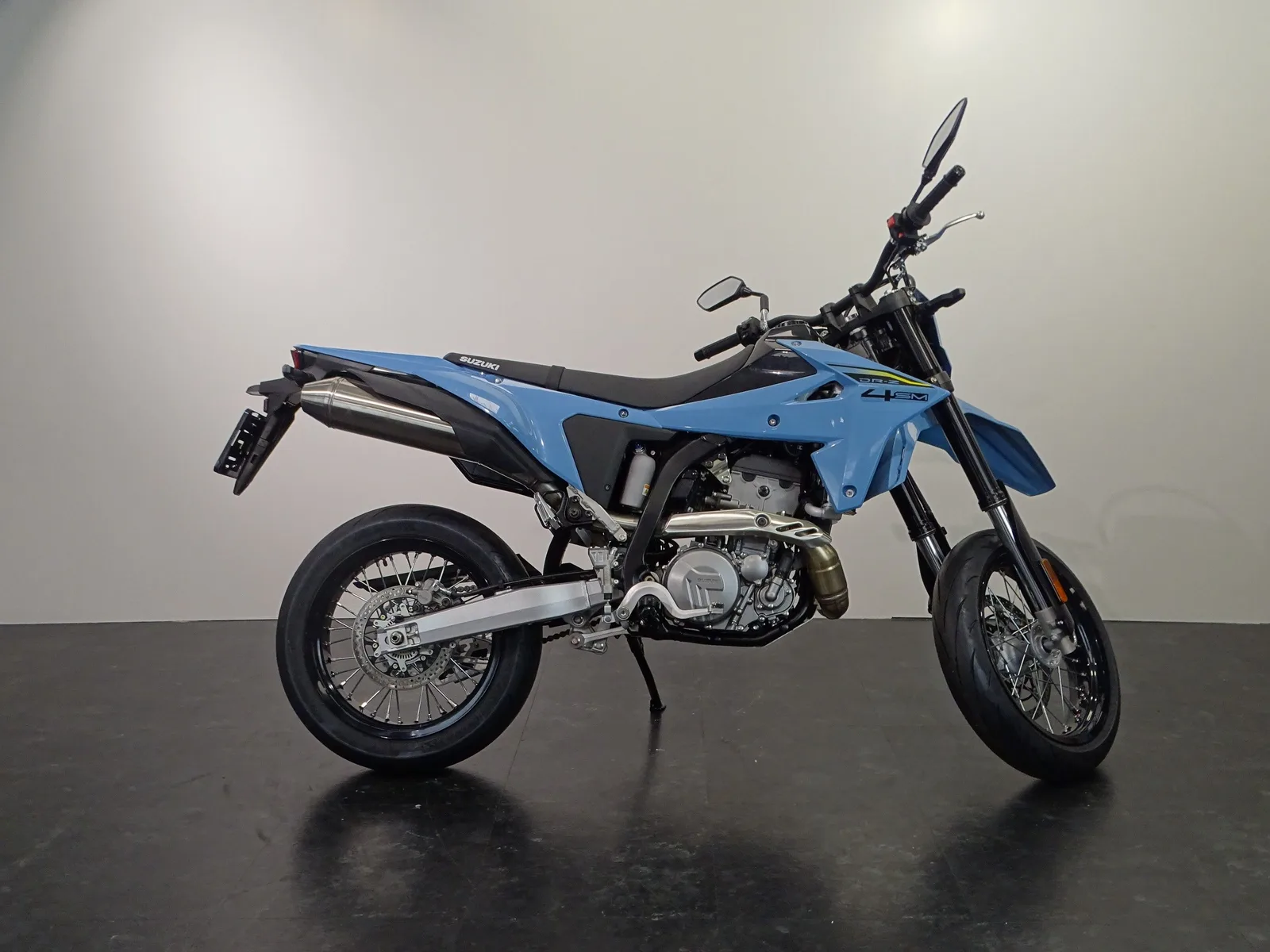 Suzuki DR Z4SM (2025) — foto 1
