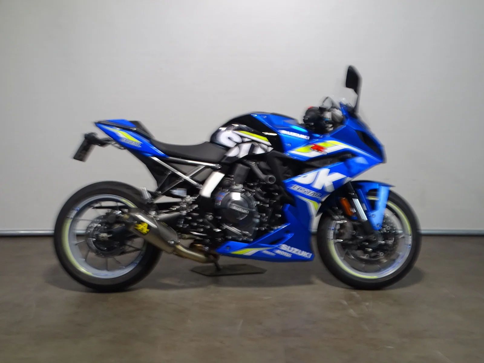 Suzuki GSX-8R (2024) — foto 1