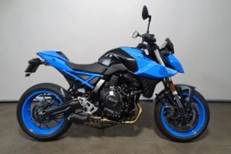 Suzuki GSX-8S (2023)