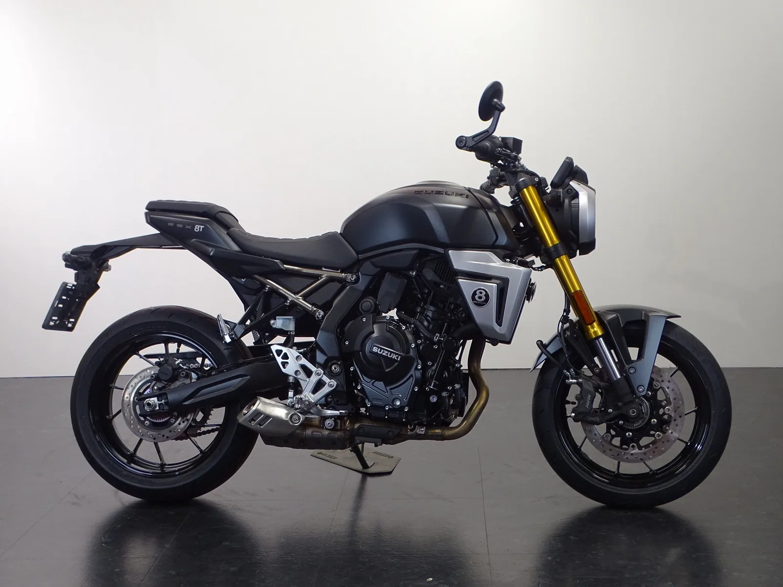 Suzuki GSX-8T (2025) — foto 1