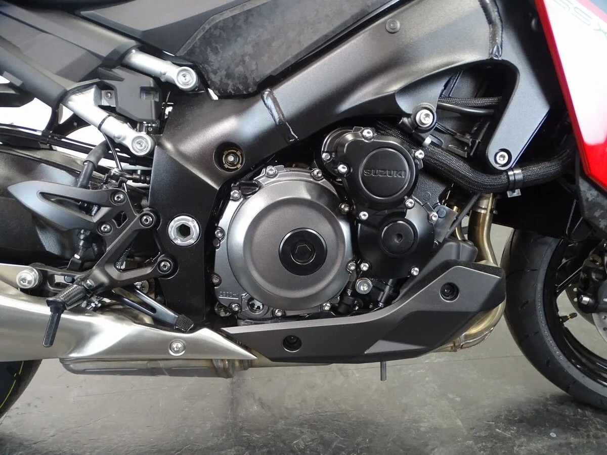 Suzuki Gsx S1000 A (2024) — foto 1