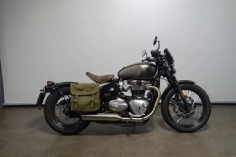 Triumph Bonneville Bobber (2017)