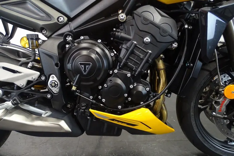 Triumph Street Triple RS (2024)