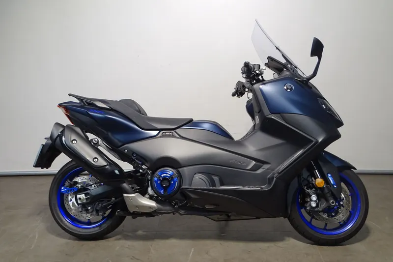 Yamaha T MAX (2023)