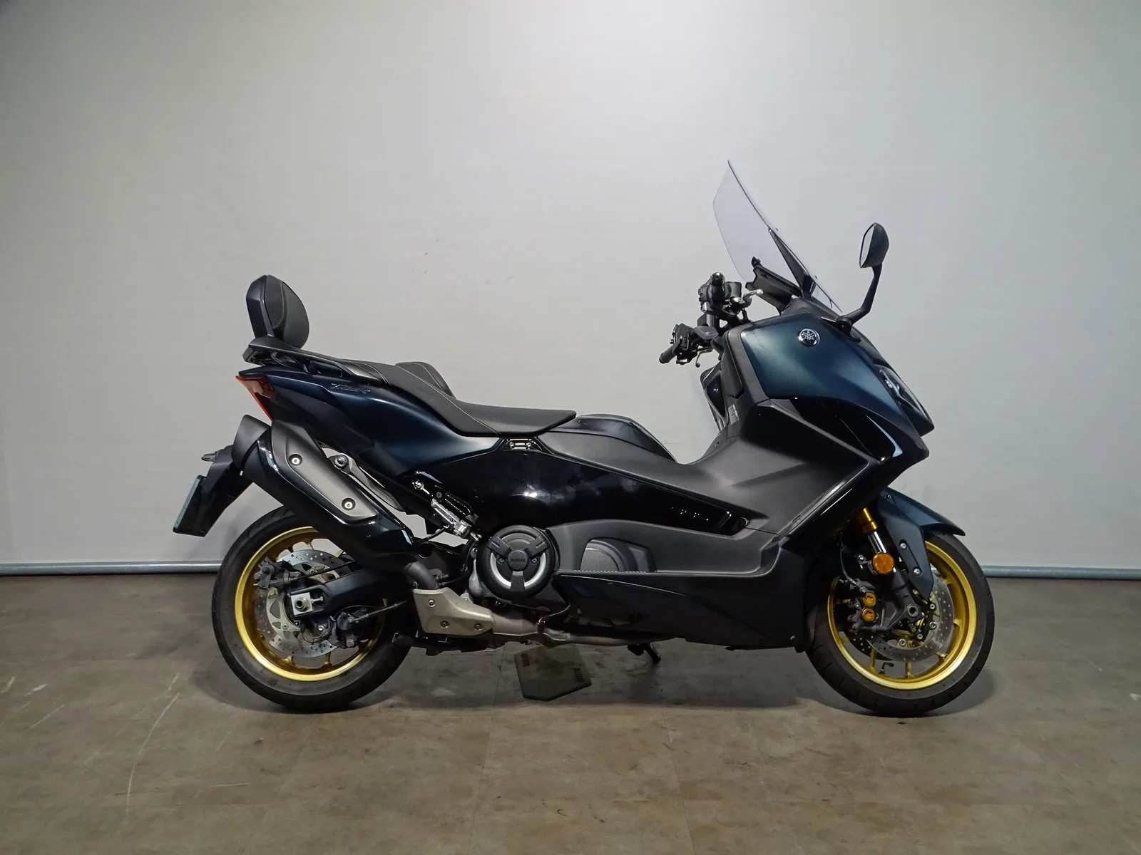 Yamaha Tmax Tech MAX (2023) — foto 1