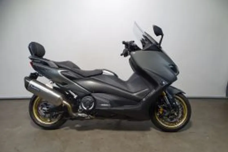 Yamaha T-MAX TECH MAX (2022)