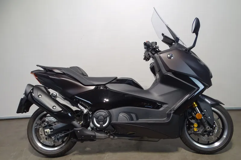 Yamaha T MAX (2025)