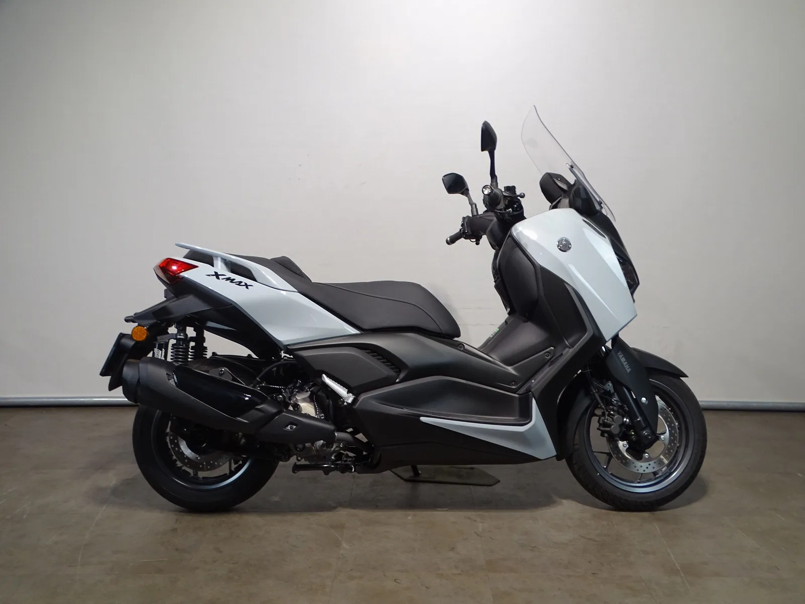 Yamaha Xmax 300 Tech MAX (2025) — foto 1
