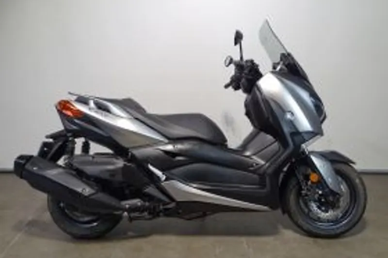 Yamaha X MAX 400 (2020)