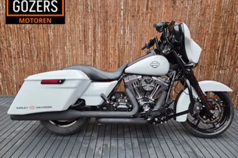 Harley-Davidson Streetglide Special Flhxs (2015)