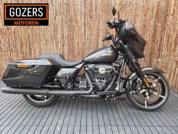 Harley-Davidson Street Glide 117CI (2024) — foto 1