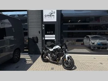 Yamaha MT-07 (2017) — foto 1