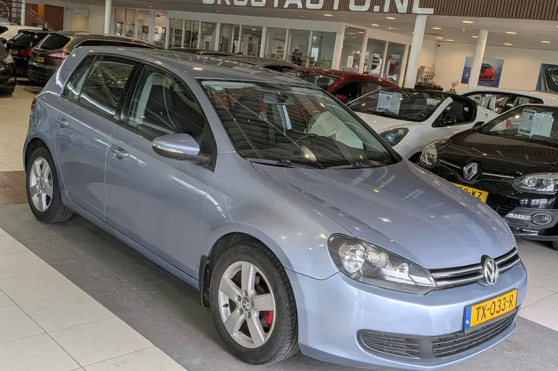 Volkswagen Golf (2010)