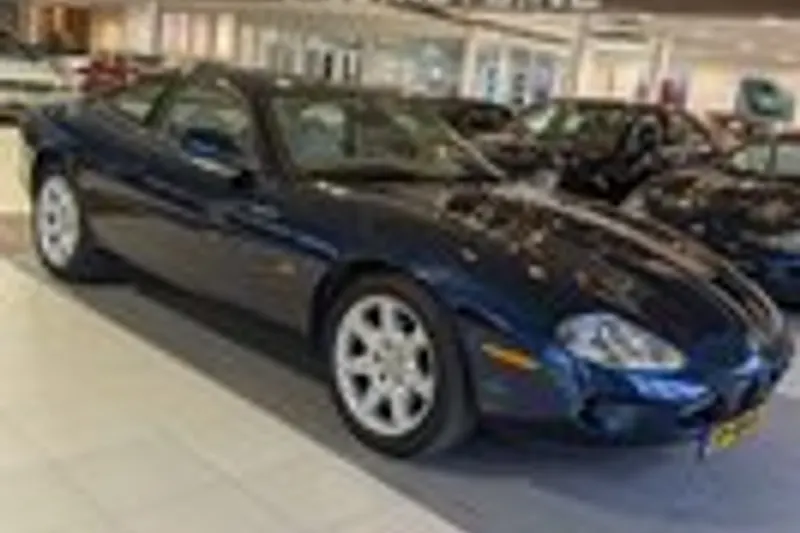 Jaguar XK8 (1998)
