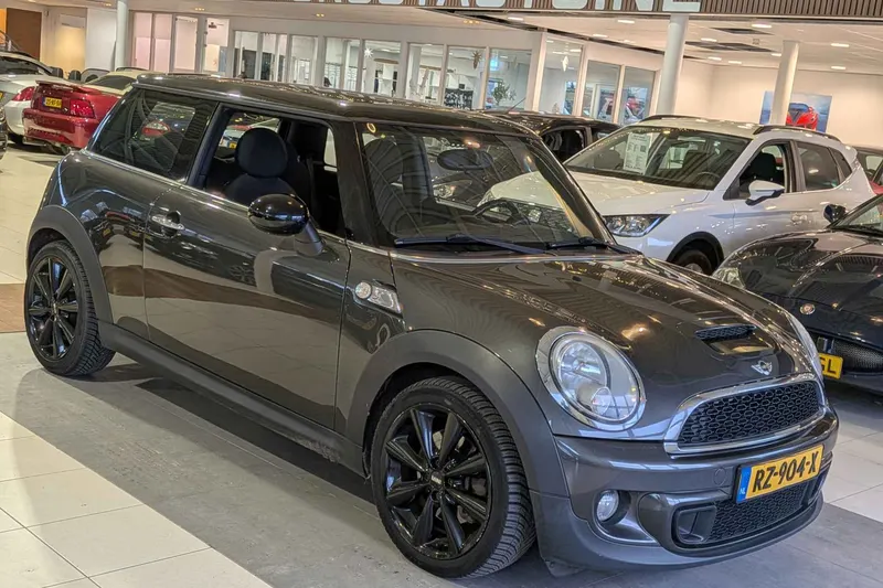 MINI Cooper S (2011)