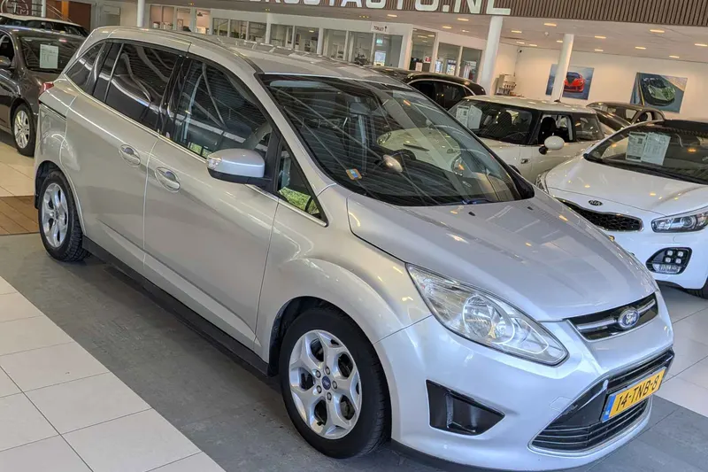 Ford Grand C-Max (2011)