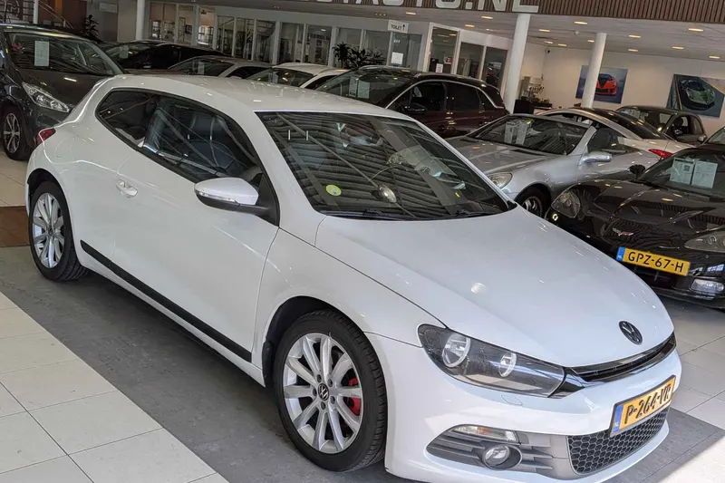 Volkswagen Scirocco (2011)