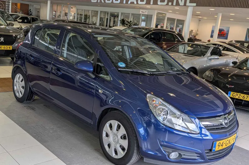 Opel Corsa (2008)