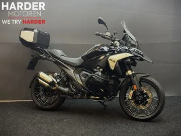 BMW R 1300 GS TRIPLE BLACK (2023) — foto 1