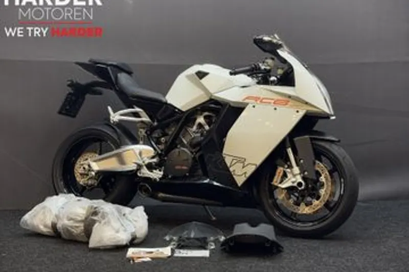 KTM 1190 RC8 (2011)