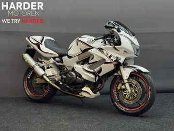 Honda VTR 1000 F FIRESTORM (1998) — foto 1