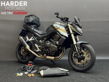Honda CB 750 Hornet (2023) — foto 1