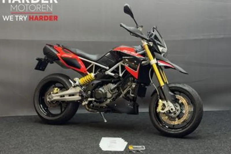 Aprilia Dorsoduro 1200 (2015)