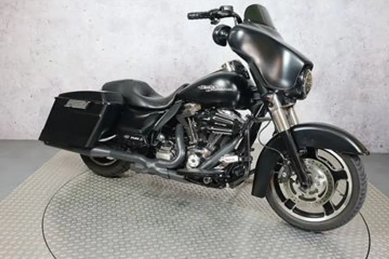 Harley-Davidson Street Glide (2013)