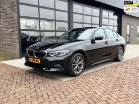 Bmw 3-serie 318i Executive Edition | Navi | M sportstuur | Carplay |