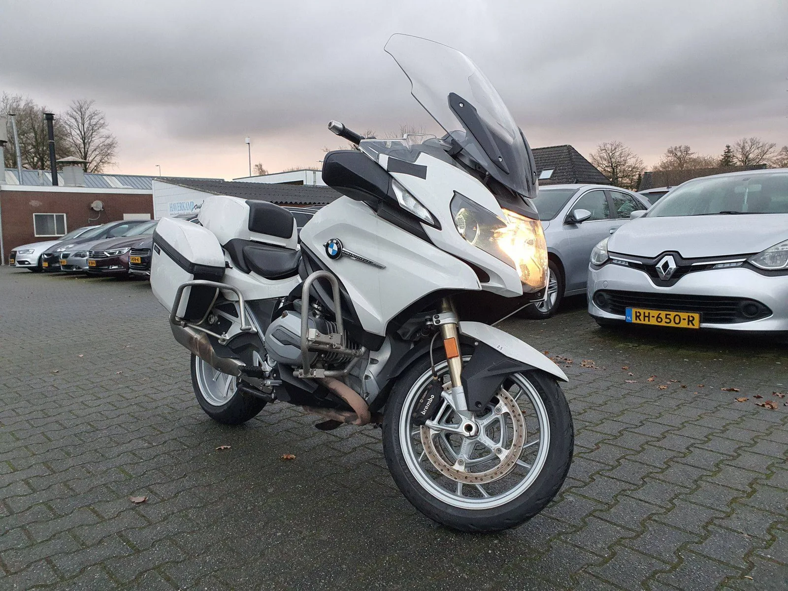 BMW R (2018) — foto 1