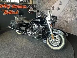 Harley-Davidson Flhrc Road King Classic (2010) — foto 1