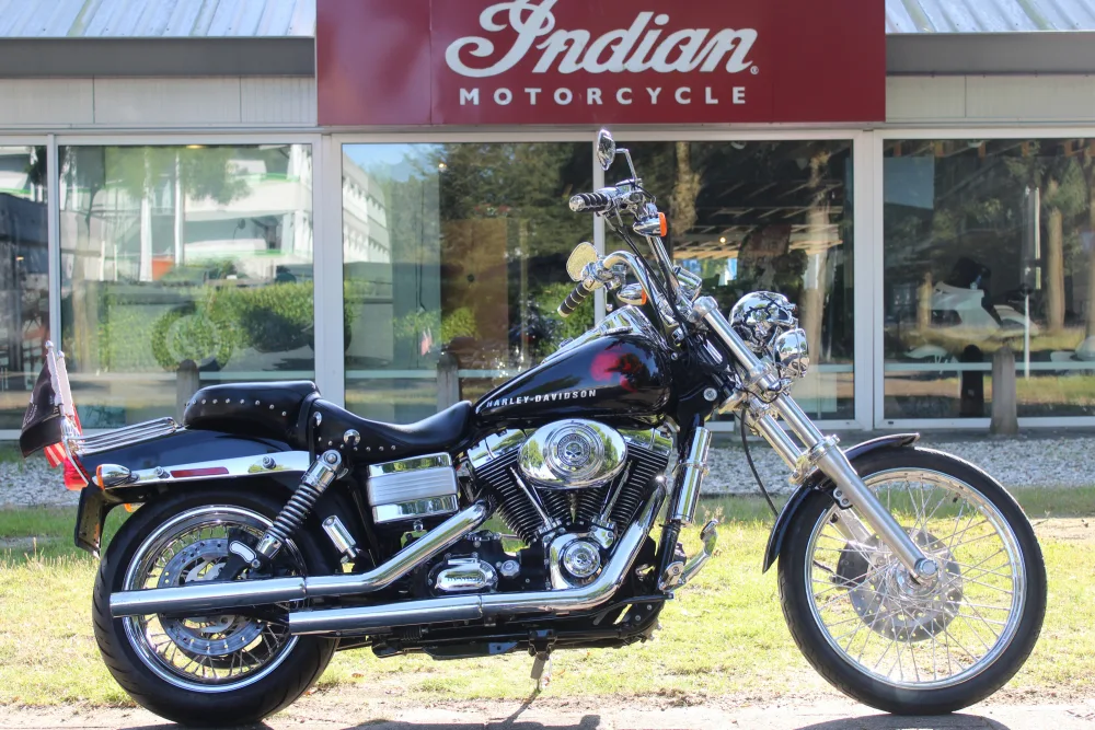 Harley-Davidson Dyna Wide Glide Wide Glide (2006) — foto 1