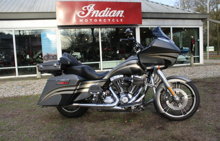Harley-Davidson Road Glide (2013) — foto 1