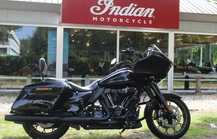 Harley-Davidson Road Glide (2022) — foto 1