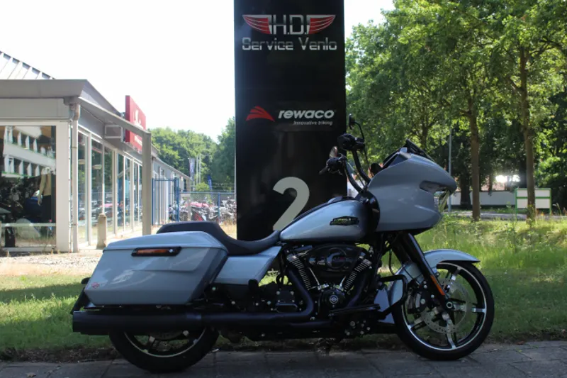 Harley-Davidson Road Glide (2025)