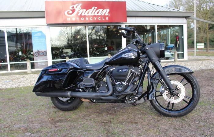 Harley-Davidson Road King (2017) — foto 1