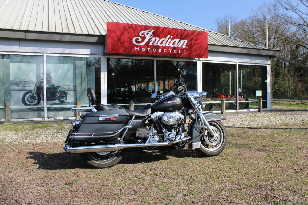 Harley-Davidson Road King King FLHR (2006) — foto 1