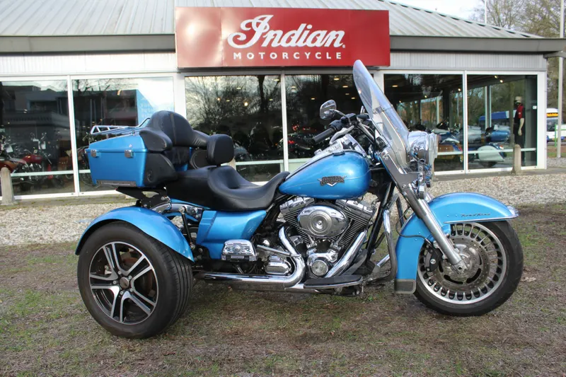 Harley-Davidson Road King King Trike FLHRC (2011)